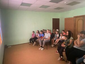Подробнее о статье Посмотрели «Энканто» в ДК «Луч» г.о Чехов  17 августа в ДК «Луч» прошла очередная видеогостиная. Маленькие и взрослые гости посмотрели диснеевский мультфильм «Энканто».
