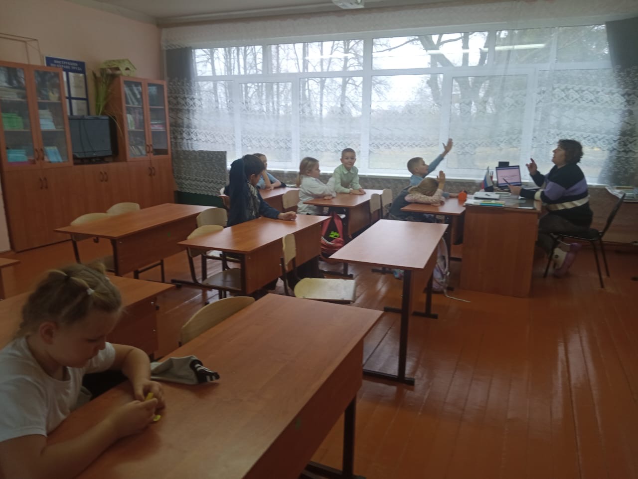 Подробнее о статье Посмотрели документальный фильм ко Дню народного единства в СОШ с. Стремилово г.о. Чехов