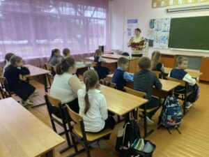 Подробнее о статье Узнали историю Татьяниного дня и сделали открытки в СОШ с. Стремилово г.о. Чехов