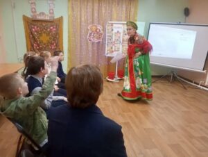Подробнее о статье 🎉В Доме культуры «Луч» м.о. Чехов состоялся увлекательный марафон загадок для детей под названием «Чудеса из чудес»! 📚