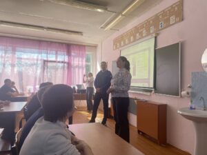 Подробнее о статье Сотрудники ДК «Луч» м.о. Чехов и представители общественного движения «Здоровое Отечество» организовали познавательную программу «Жизнь без наркотиков ярче» для учеников СОШ №9 (Стремиловское отделение).